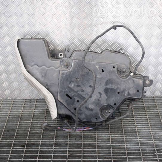 Audi Q3 8U Serbatoio vaschetta liquido AdBlue 5N0131877D