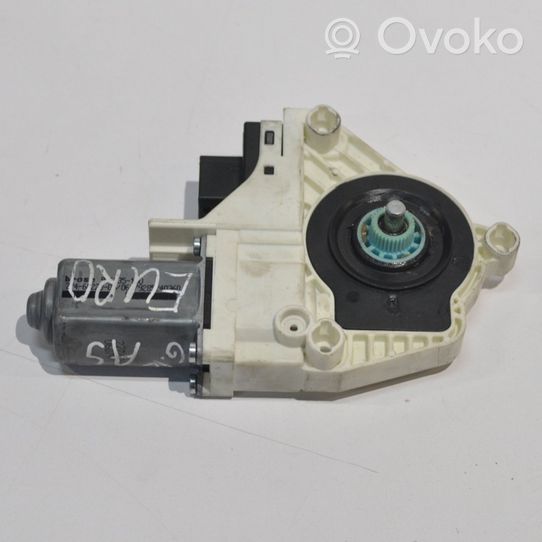 Audi A5 8T 8F Moteur de lève-vitre de porte arrière 8K0959801