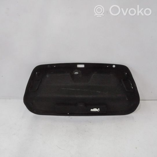 Volkswagen PASSAT B6 Rivestimento portellone 3C5867605L