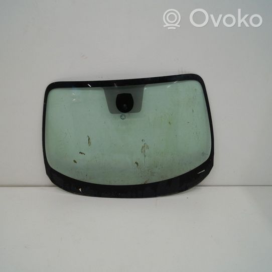 Nissan Juke I F15 Front windscreen/windshield window 43R001585