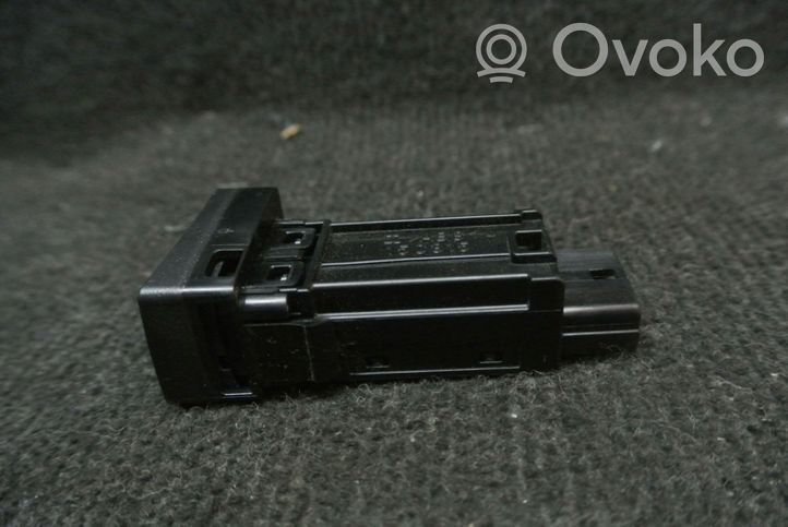 Lexus CT 200H Przycisk / Włącznik hamulca ręcznego 15C315