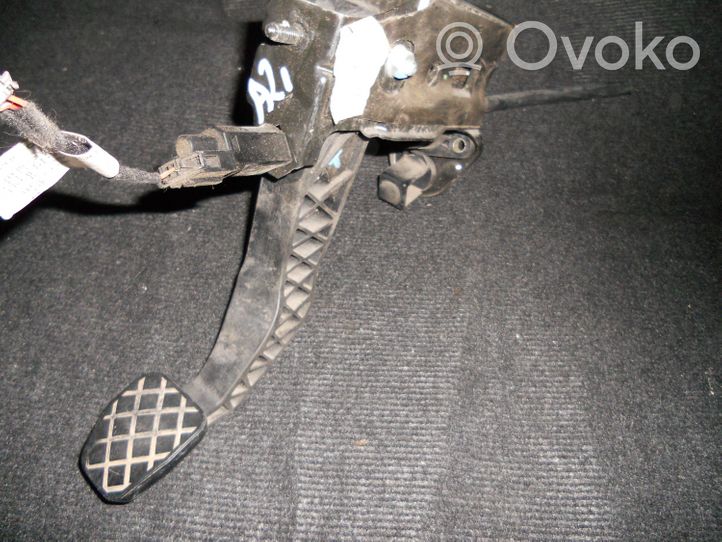 Audi A2 Clutch pedal 8Z1721059B