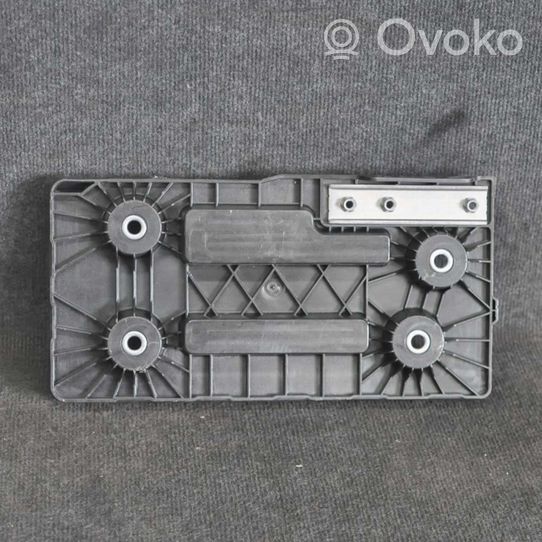 Volkswagen PASSAT B8 Battery box tray 3Q0804869