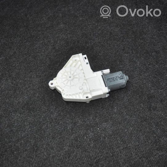 Skoda Yeti (5L) Front door window regulator motor 5L0959812A