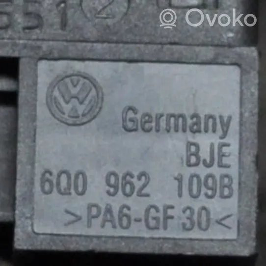 Volkswagen Tiguan Autres commutateurs / boutons / leviers 6Q0962109B