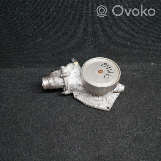 BMW X5 E70 Pompe de circulation d'eau 1162524I162524