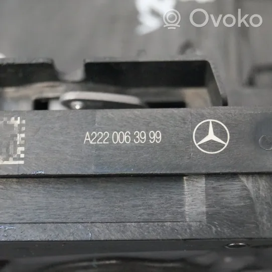 Mercedes-Benz GLC X253 C253 Priekšpusē slēdzene 