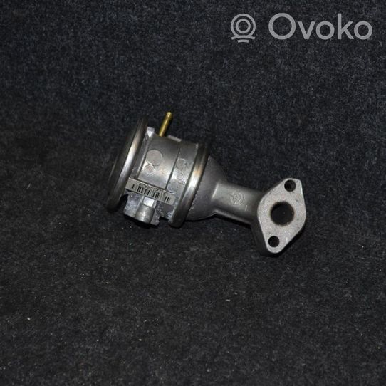 Volkswagen Touareg II Soupape vanne EGR 06E131101E