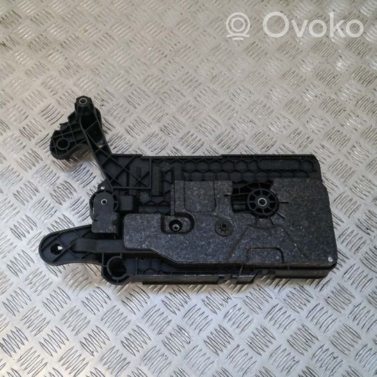 Audi A3 S3 8V Support boîte de batterie 5Q0915321E