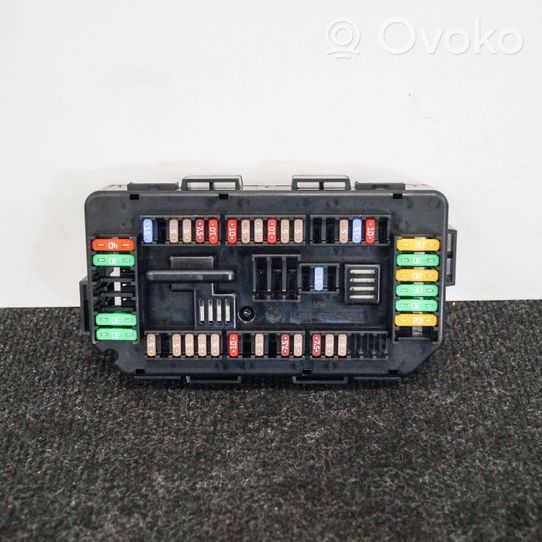 BMW 3 F30 F35 F31 Fuse box set 9389068