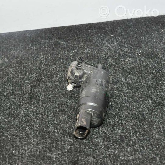 BMW X5 F15 Pompe de lave-glace de pare-brise 7317395