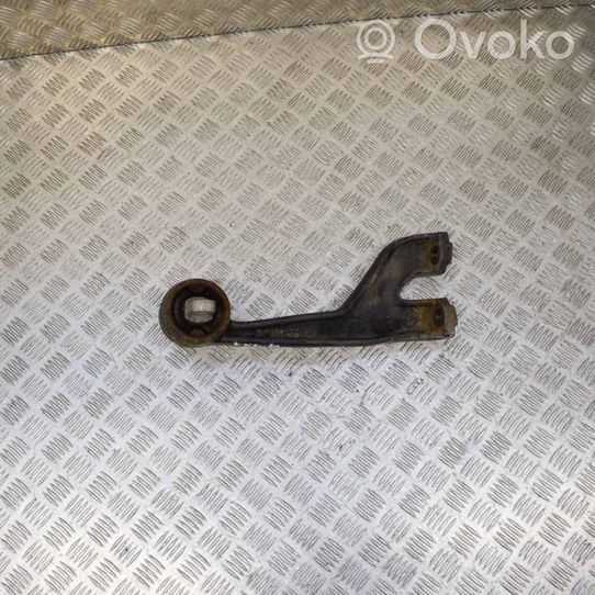 Mercedes-Benz Vito Viano W639 Takatasauspyörästön kannake A6393530395