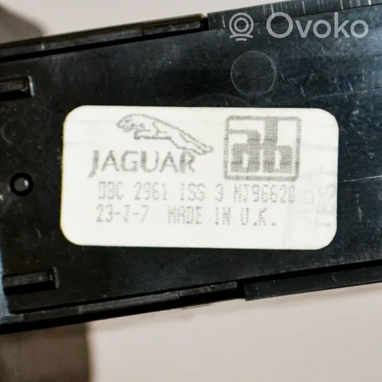 Jaguar XJ X40 Inne przełączniki i przyciski DBC2961