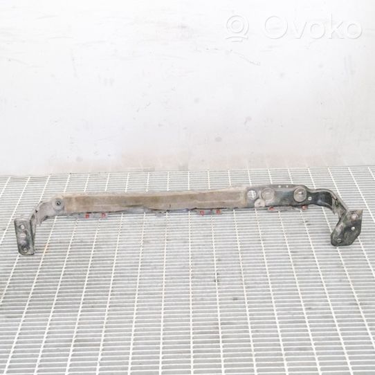 Ford Focus Traverse inférieur support de radiateur 