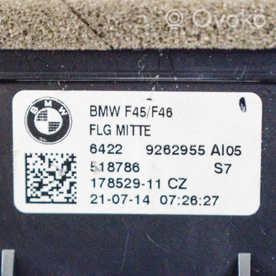 BMW 2 F46 Kojelaudan tuuletussuuttimen suojalista 9262955