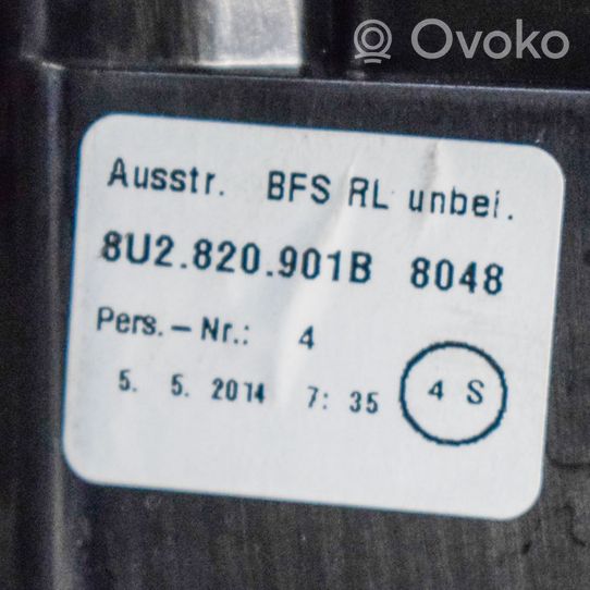 Audi Q3 8U Kojelaudan tuuletussuuttimen suojalista 8U2820901B