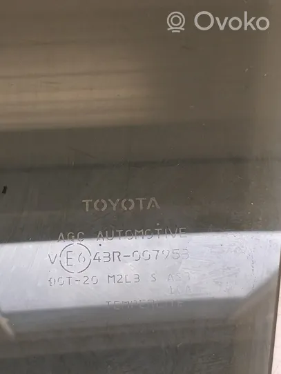 Toyota RAV 4 (XA40) Vitre de fenêtre porte arrière 43R007953
