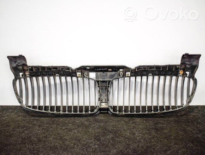 BMW 7 E65 E66 Maskownica / Grill / Atrapa górna chłodnicy 7145738