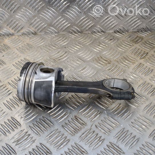 Mercedes-Benz A W168 Piston 