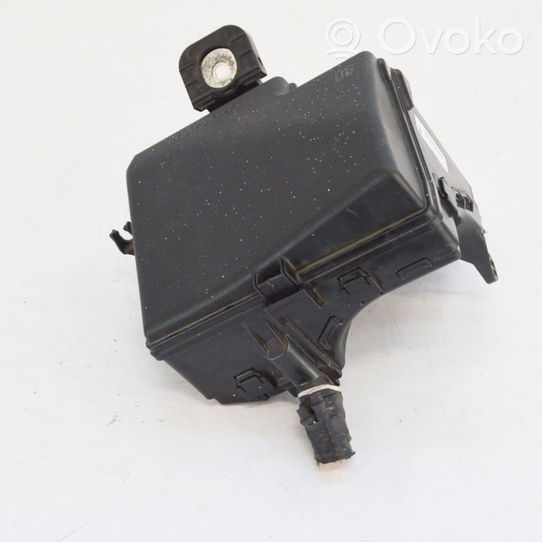 Toyota Yaris Boîte à fusibles 8266252800