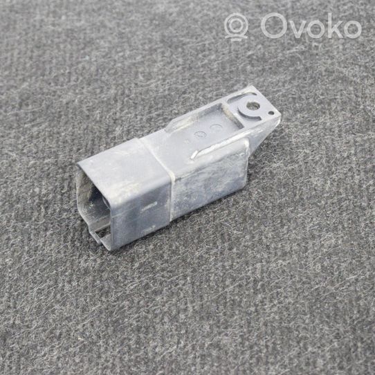 Volkswagen Amarok Glow plug pre-heat relay 0522120504