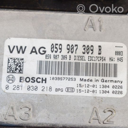 Audi Q7 4M Variklio valdymo blokas 0281030218
