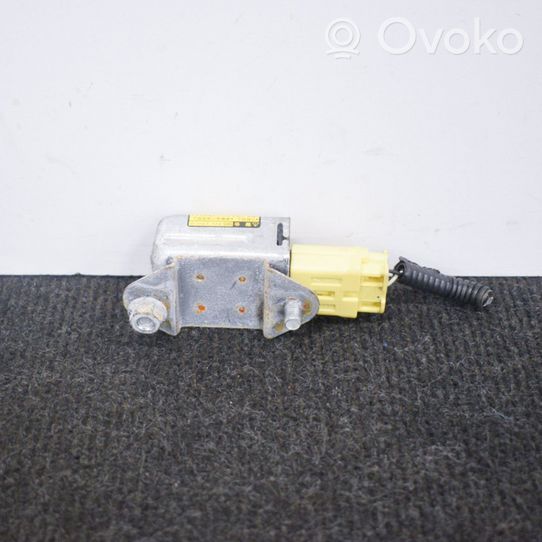 Toyota Prius (NHW20) Czujnik uderzenia Airbag 8986047040