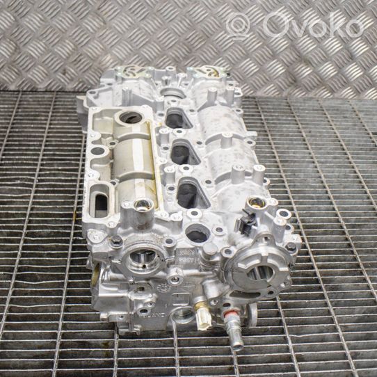 Volvo XC40 Głowica silnika 31316034