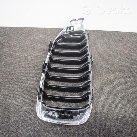 BMW 4 F32 F33 Grille inférieure de pare-chocs avant 7294817