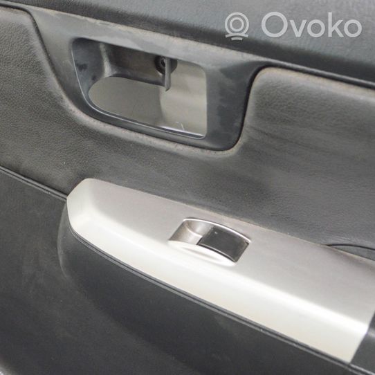 Toyota Hilux (AN10, AN20, AN30) Rivestimento del pannello della portiera posteriore 676130K040