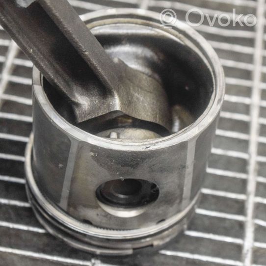 Land Rover Discovery Piston ERR2410