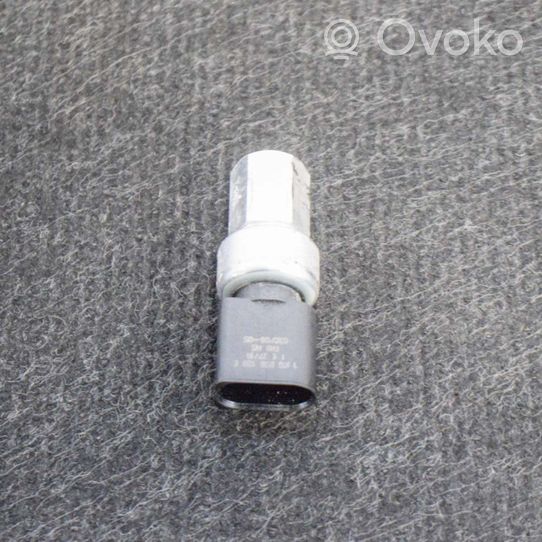 Audi Q3 8U Gaisa kondicioniera spiediena sensors 82CP0905