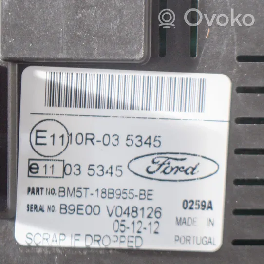 Ford Focus Écran / affichage / petit écran 10R035345