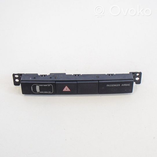 Mitsubishi L200 Kit interrupteurs C68381