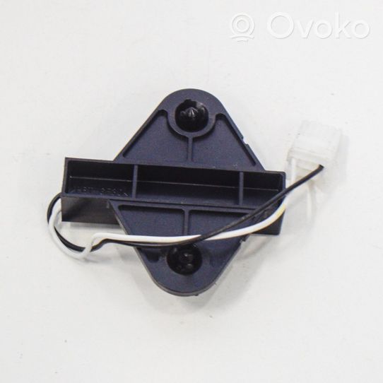 Mitsubishi L200 Interjero komforto antena 8637B410