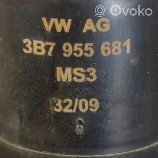 Skoda Superb B6 (3T) Pompa spryskiwacza szyby przedniej / czołowej 3B7955681