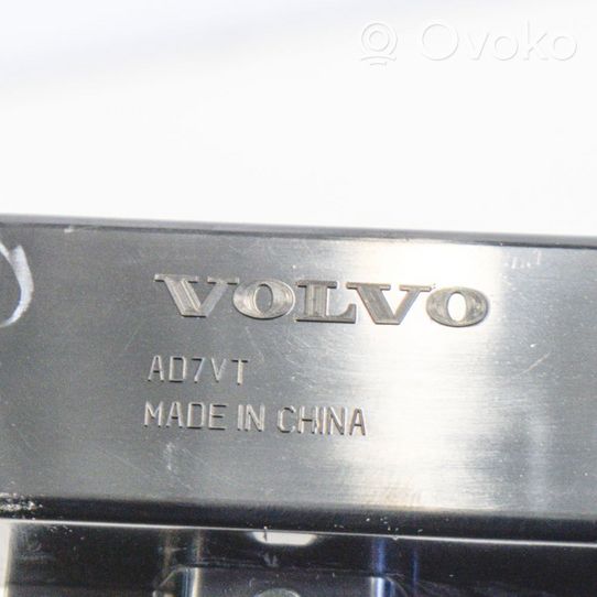 Volvo S90, V90 Kolmas/lisäjarruvalo AD7VT