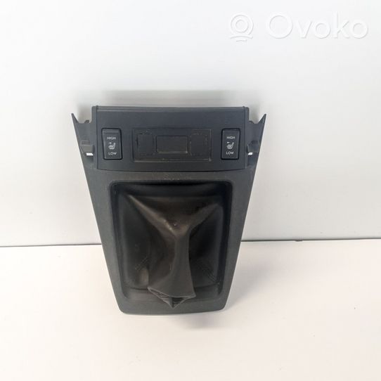 Subaru Forester SJ Contour de levier de vitesses 92121SG510