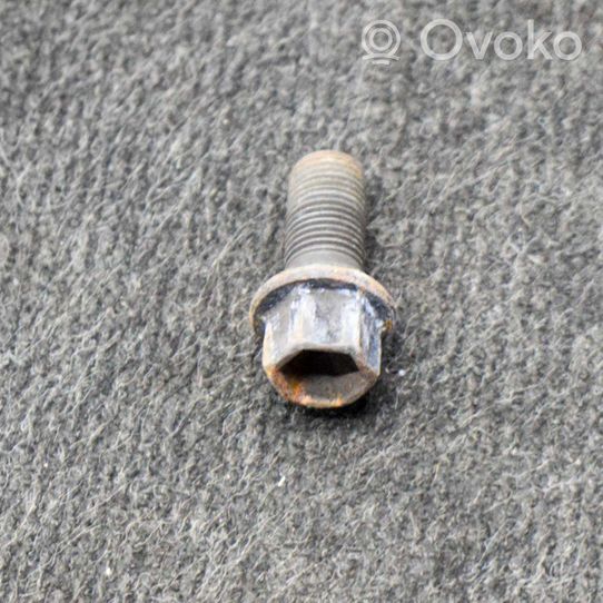 Mercedes-Benz A W176 Nuts/bolts 