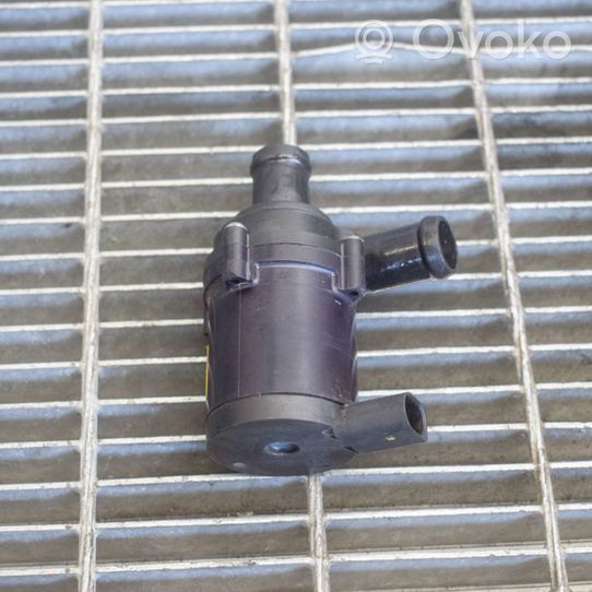 Porsche Cayenne (92A) Pompe à eau de liquide de refroidissement 7L0965561L