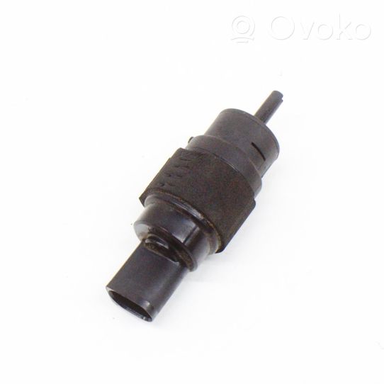 Audi A4 S4 B9 Pompe de lave-glace de pare-brise 8K5955647