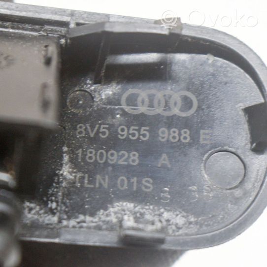 Audi A3 S3 8V Langų skysčio purkštukas (-ai) priekinio stiklo 8V5955988E
