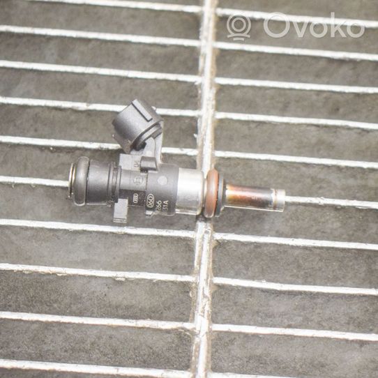 Volkswagen Golf VII Injecteur de carburant 06L906031A