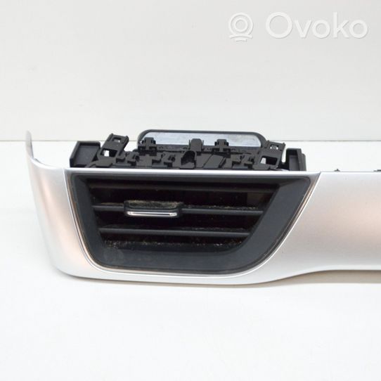 Renault Captur Ramka schowka deski rozdzielczej 687616656R