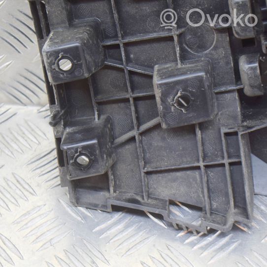 Volvo V60 Staffa angolare del supporto di montaggio del paraurti 31352284