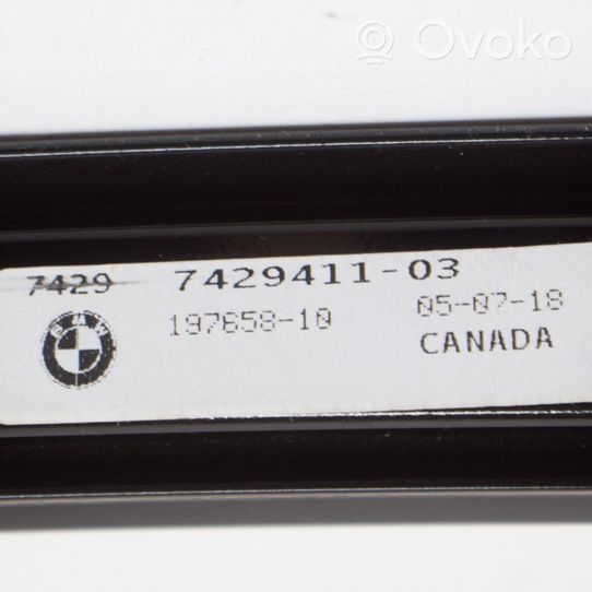 BMW X7 G07 Tappo cornice del serbatoio 7429411