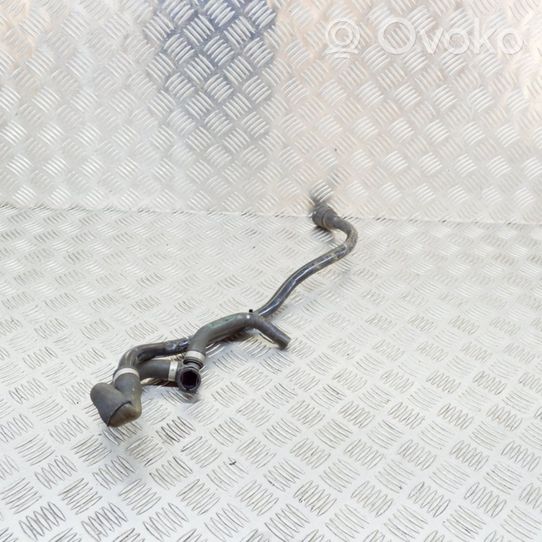 BMW i8 Engine coolant pipe/hose 7640845