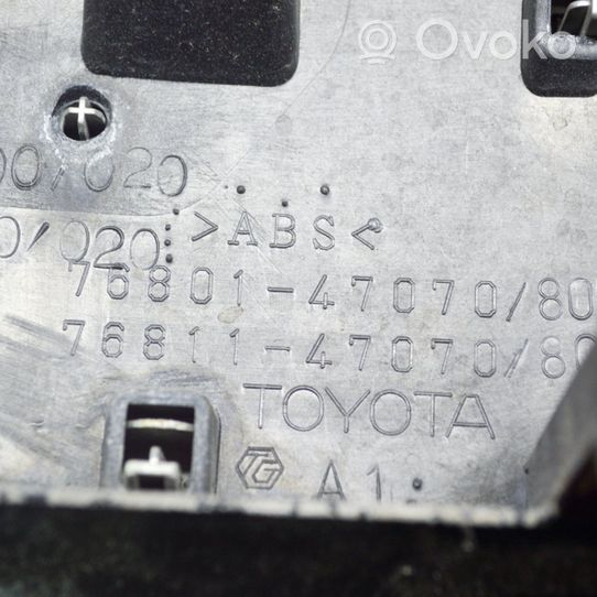 Toyota Prius (XW30) Polttoainesäiliön korkin suoja 768010Q900