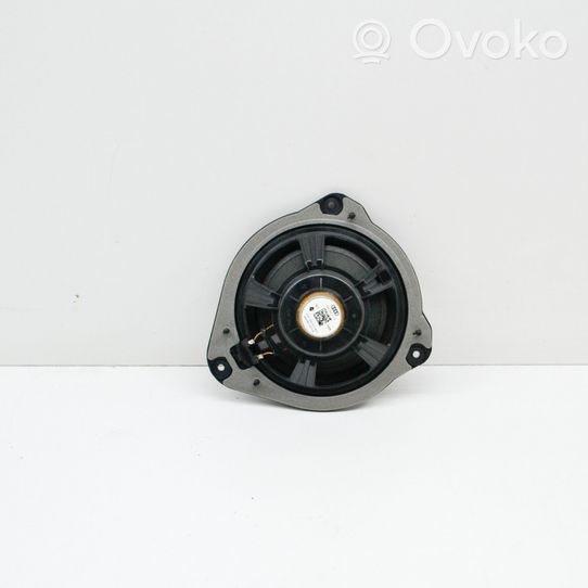 Audi A1 Enceinte de porte arrière 8X0035411B