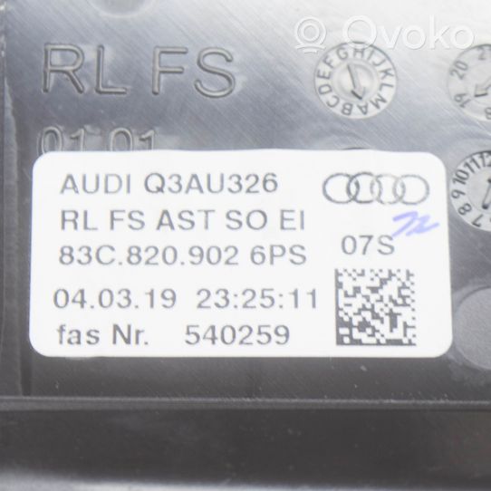 Audi Q3 F3 Kojelaudan tuuletussuuttimen suojalista 83C820902